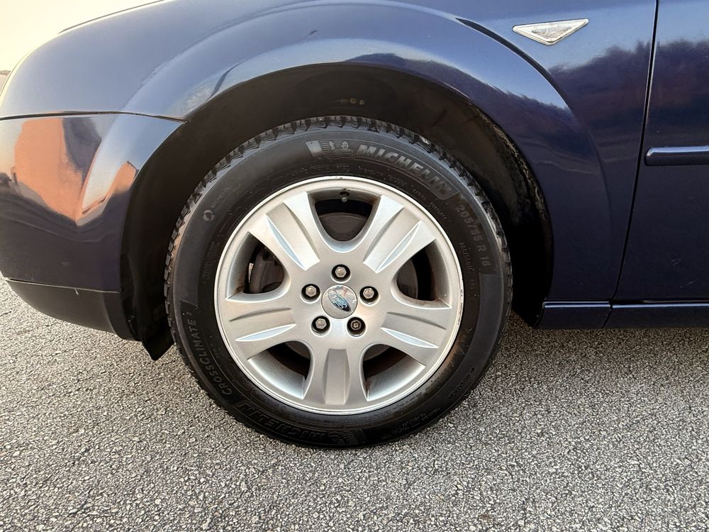 FORD MONDEO 1.8 i