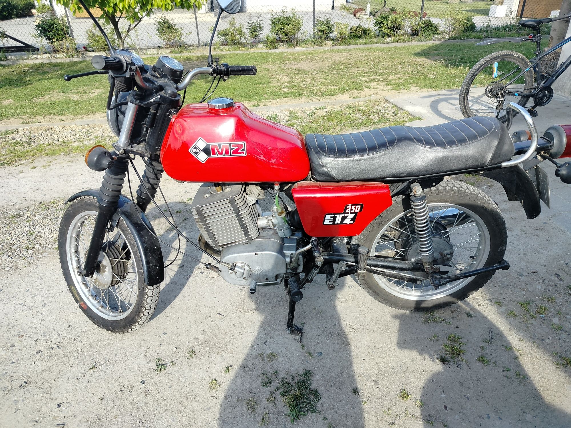 Sprzedam MZ ETZ 250