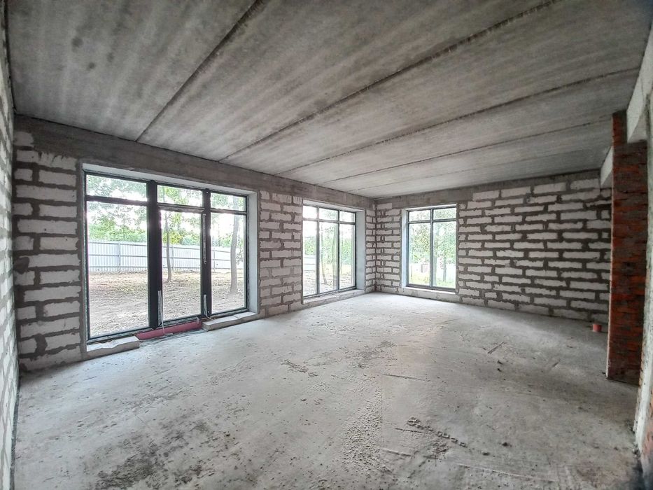 Коттедж 148 кв.м + ділянка 9,5 соток у с. Дмитрівка