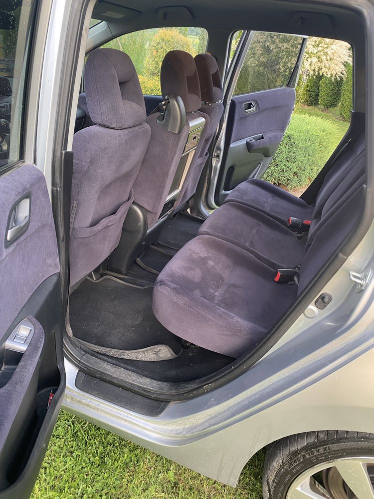 Sprzedam Honda Frv 6-osobowa