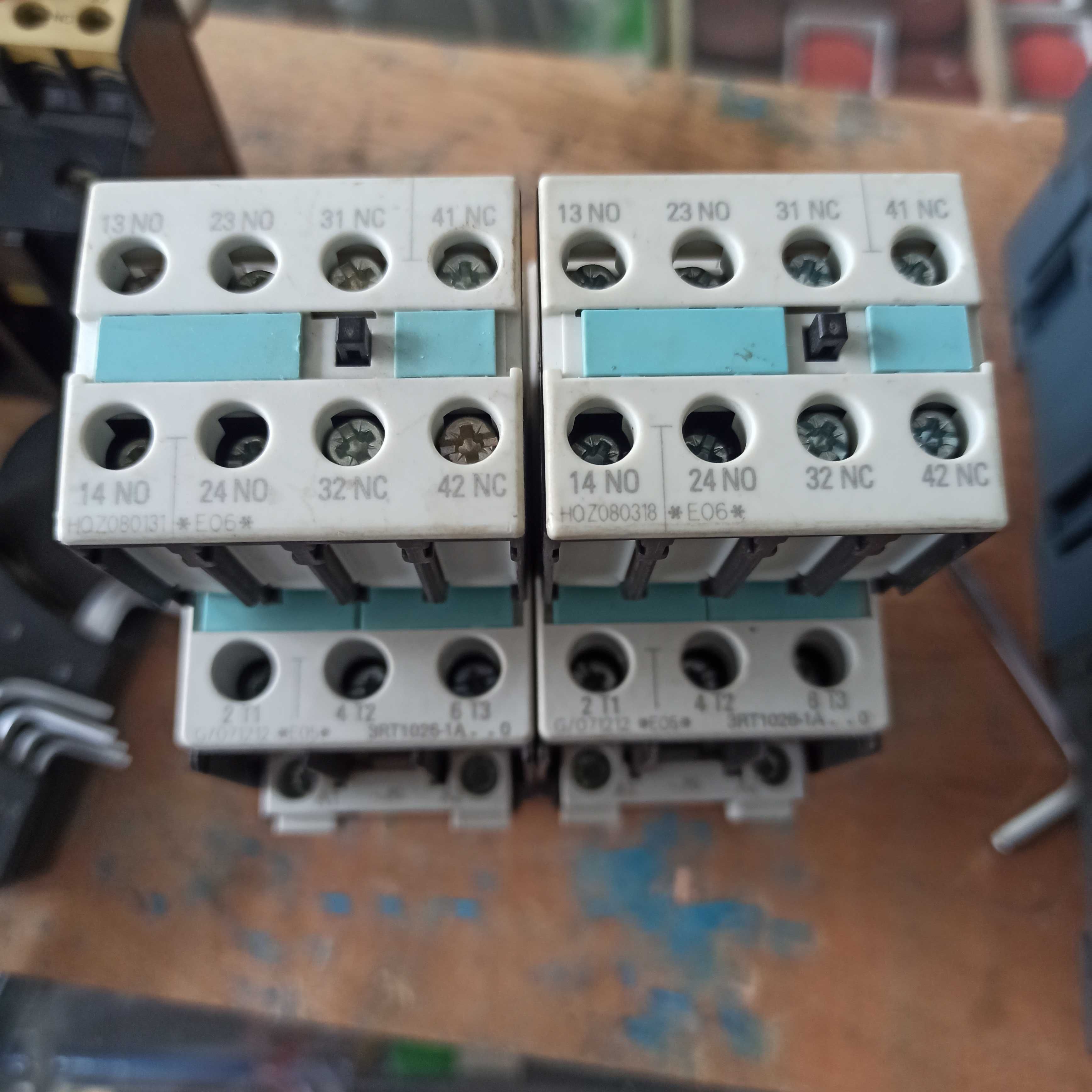 Контактор, Пускатель электромагнитный Siemens 3TF3010 9A 24V AC