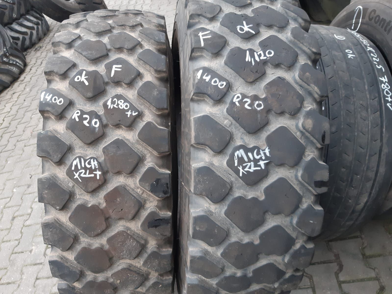 Para 14.00R20 Michelin