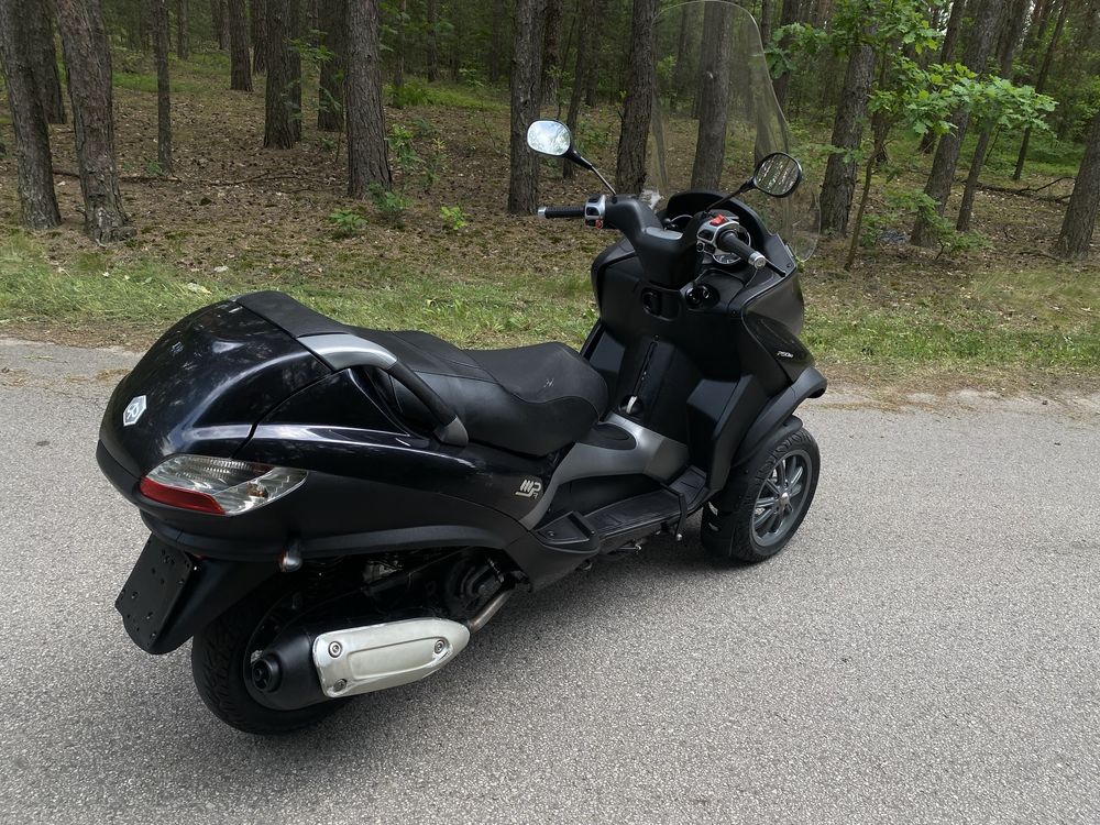 Skuter trojkolowiec Piaggio mp3 250cc Kat B
