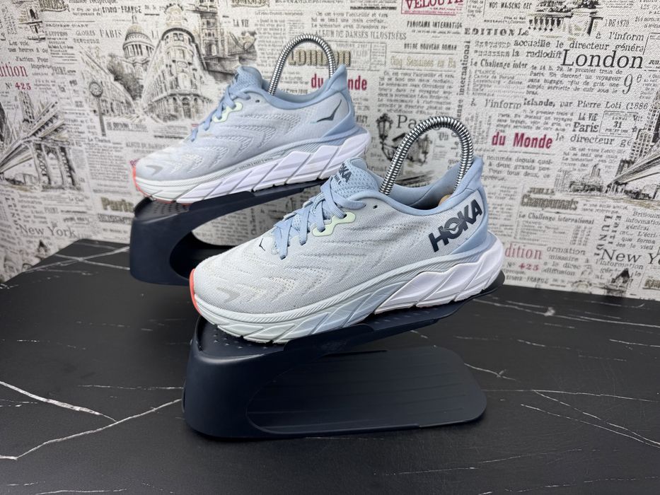 Оригінал Кросівки Hoka One One Arahi 6 Розмір 36.5 Взуття