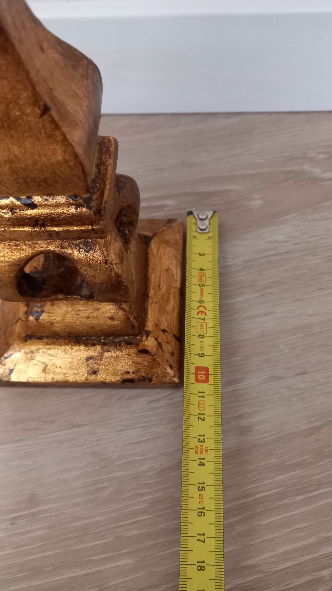 Jarra cristal com candelabros em talha e folha de ouro