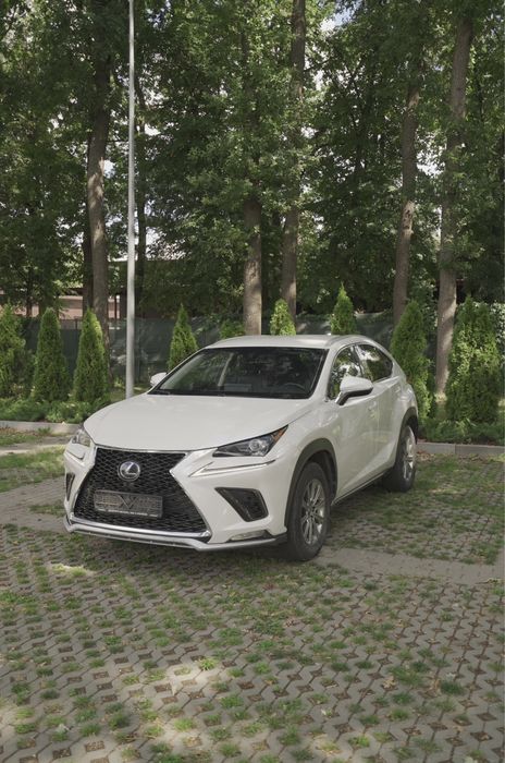Продам Lexus NX 300