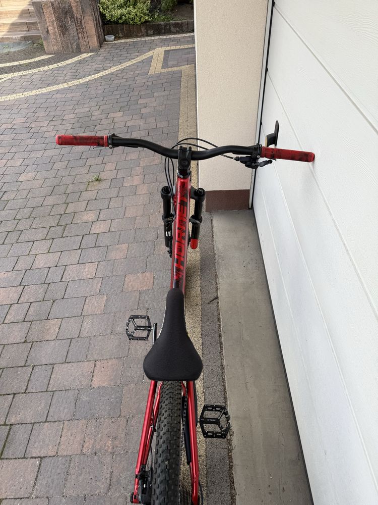 Dartmoor Hornet 2022 Red Devil (Maxxis, Deore XT