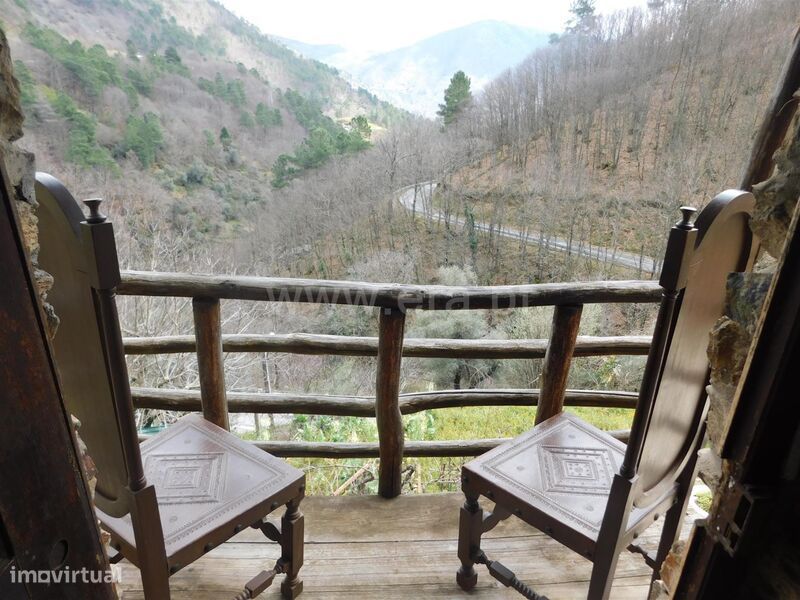 Moradia Rústica T2 / Manteigas, Serra da Estrela