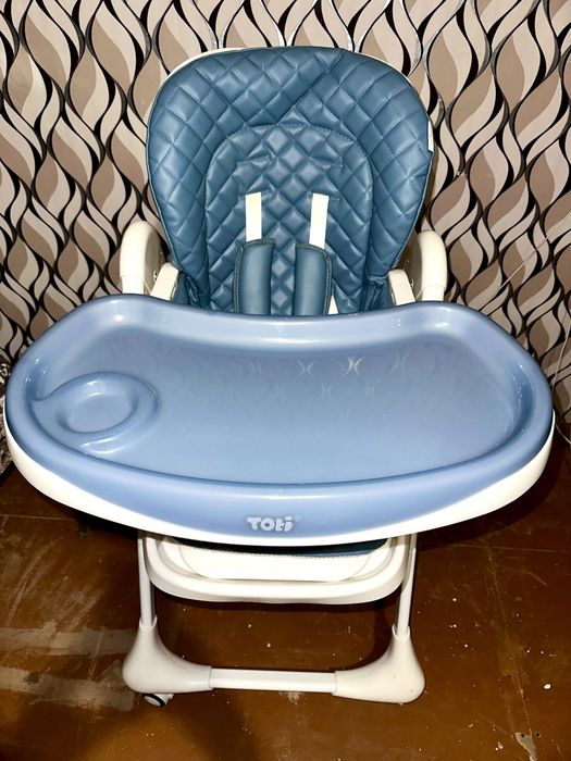 Стульчик для кормления Carrello Caramel