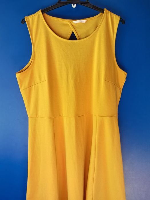 H&M sukienka damska rozm XL, wycięcie z tyłu, musztardowa, lato