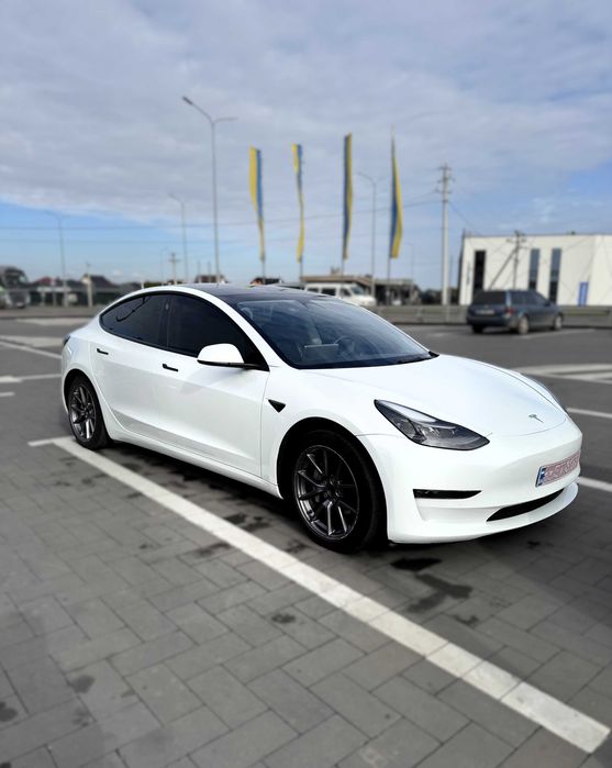 Tesla Model 3 Long Range Dual Motor AWD 2021 рік