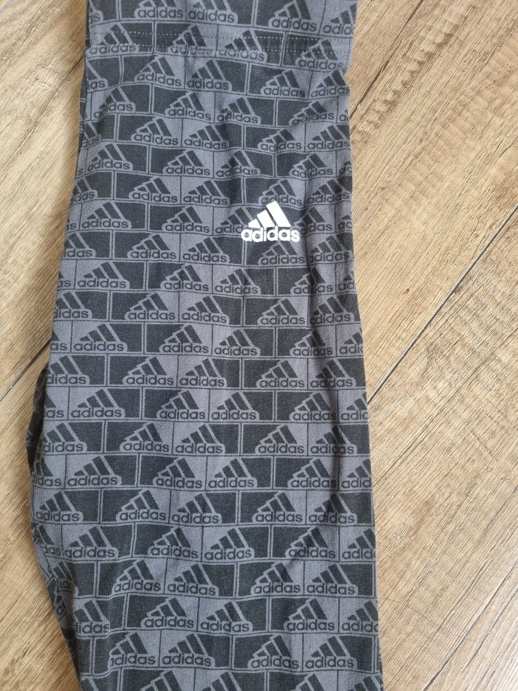 Leginsy Adidas 146