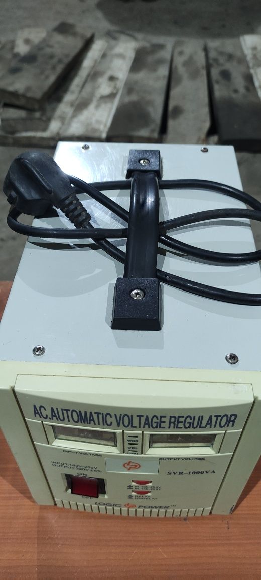 Продам стабилизатор напряжения LOGIC POWER .. состояние отличное .Б /У