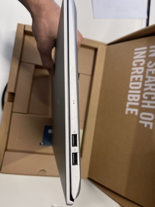 Продам Asus Vivobook S532F (в не робочому стані)
