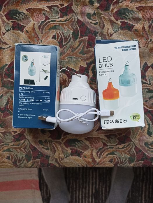 LED лампа на акумуляторі