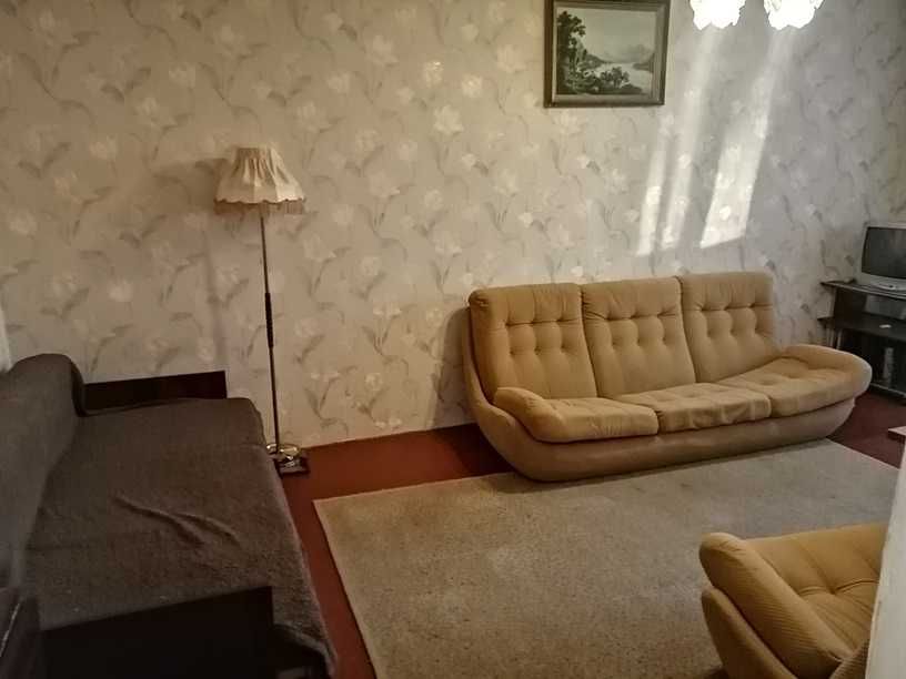 3к роздільна 72 кв.м з холом Троєщина Милославська 3а будинок у дворі