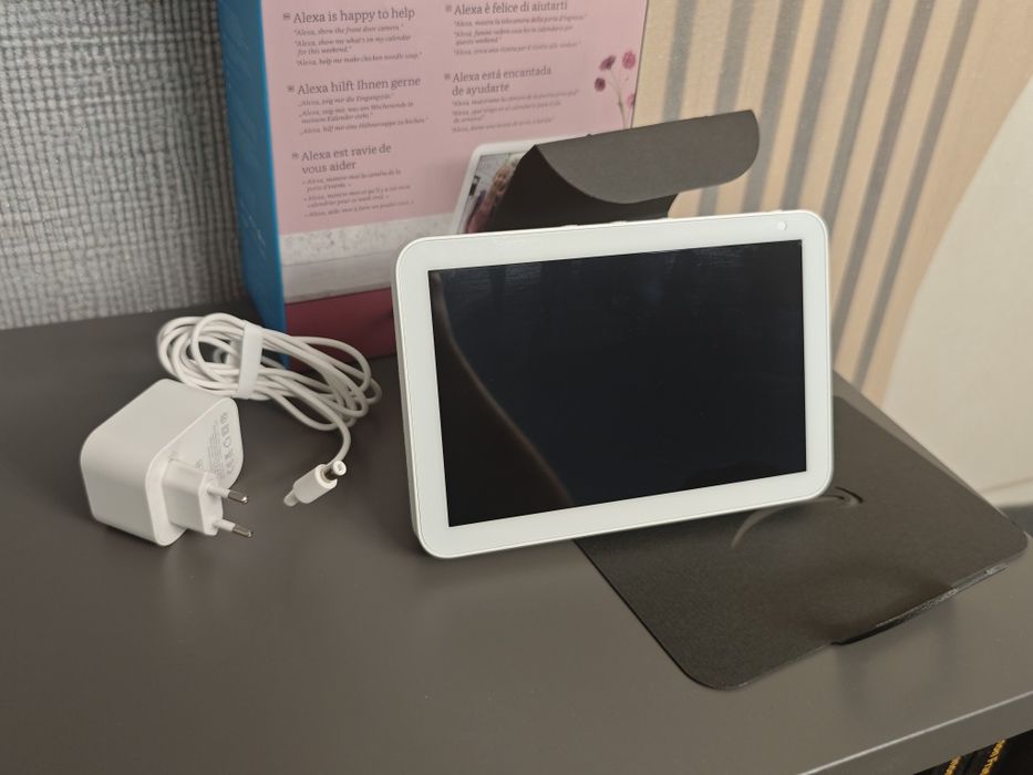 Amazon Echo Show 8