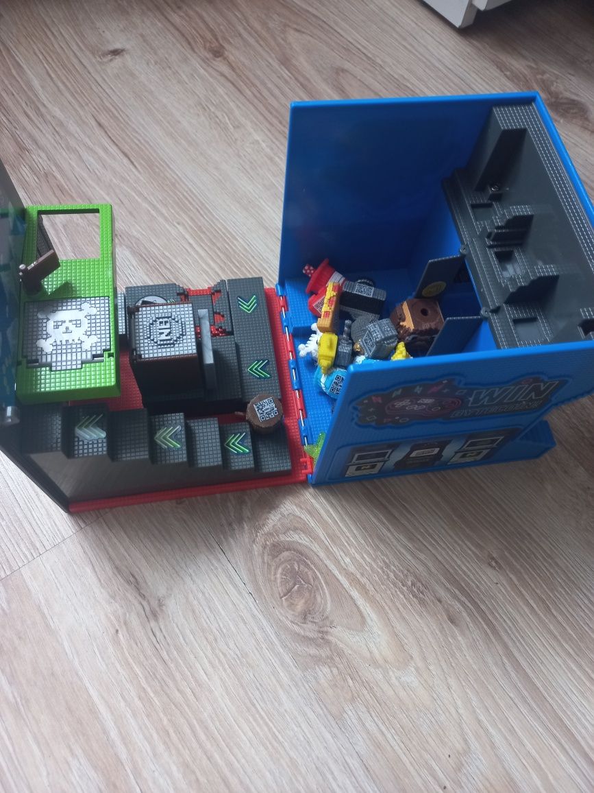 Sprzedam zabawkę Nano Bytes Arcade
