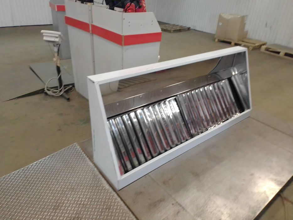 Вытяжной зонт. Вытяжка.Зонт на кухню. Вентиляция. Жестянщик.