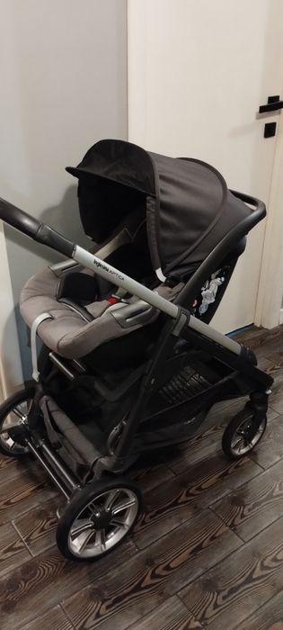 Каляску 4в1 фірми Inglesina