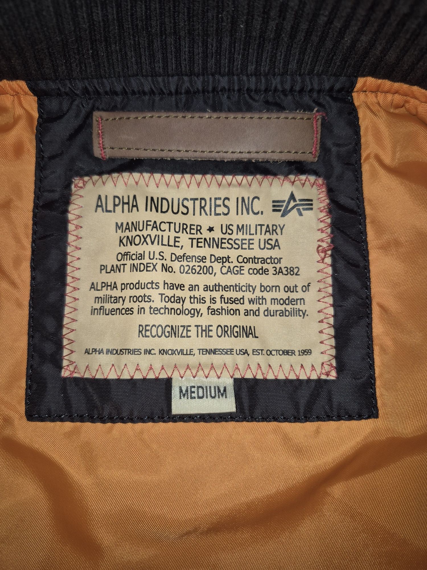 Бомбер Alpha Industries MA-1
