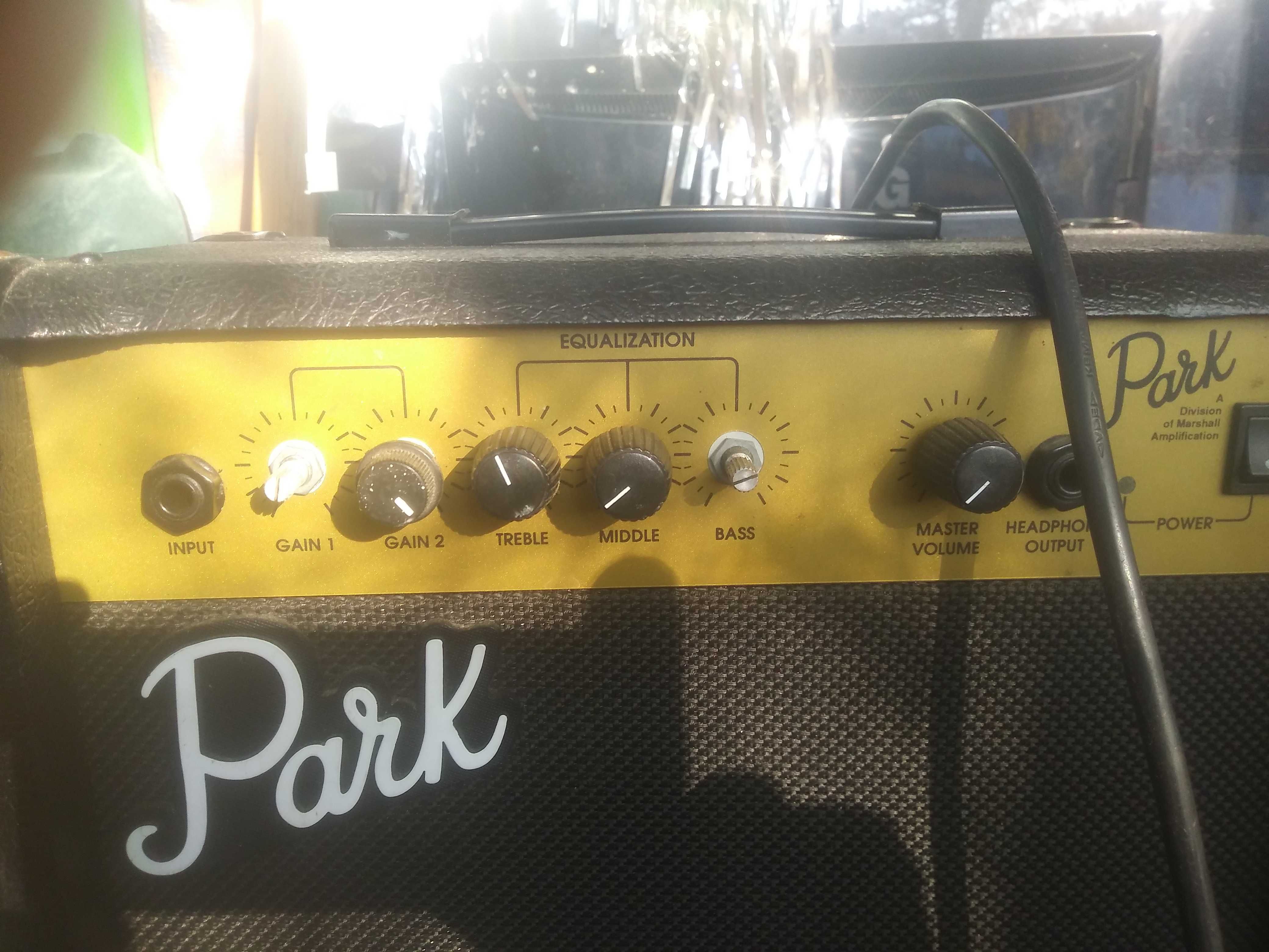Wzmacniacz Gitarowy  Park 10 i Sound King