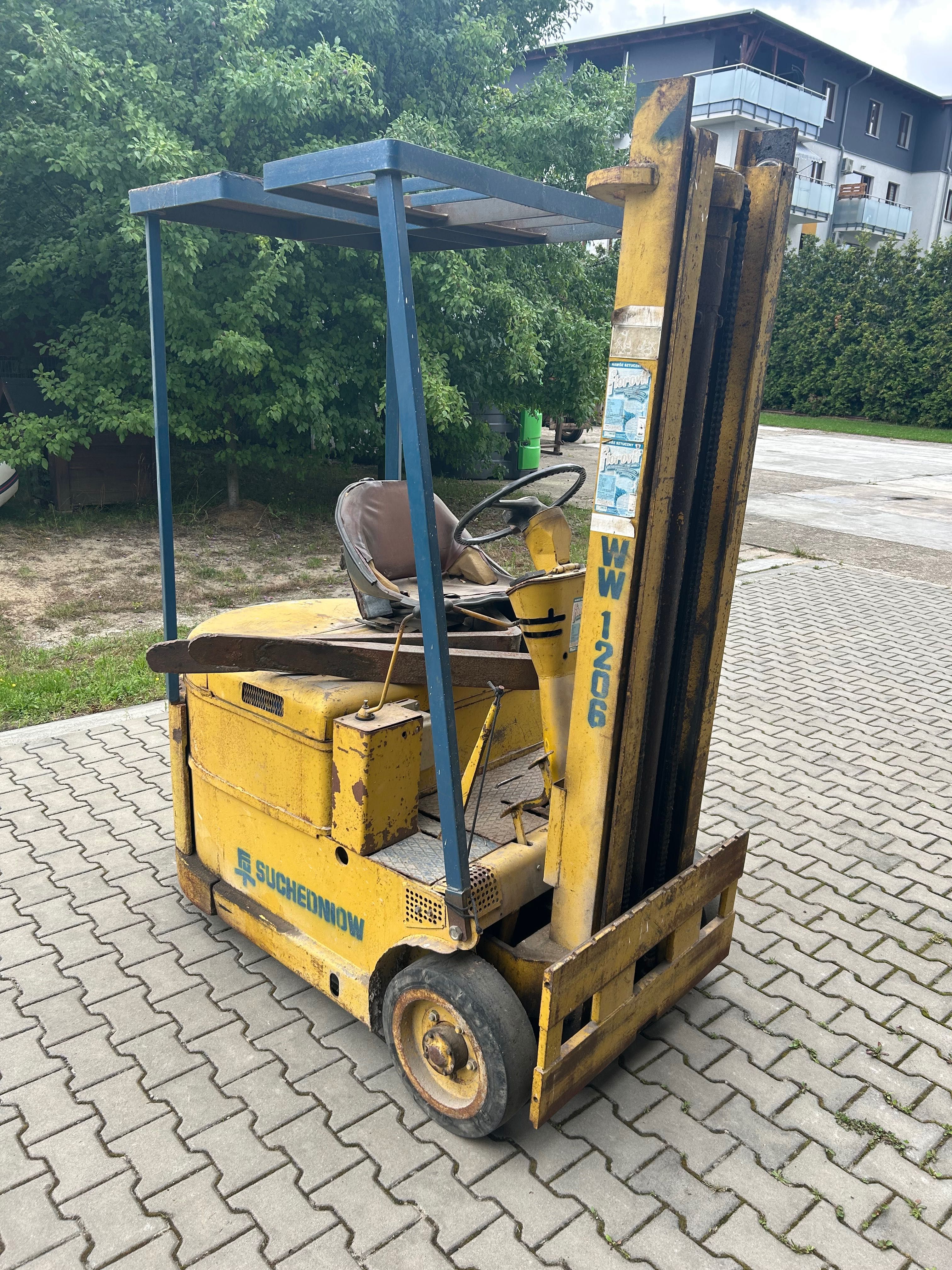 Wózek widłowy elektryczny Suchedniow