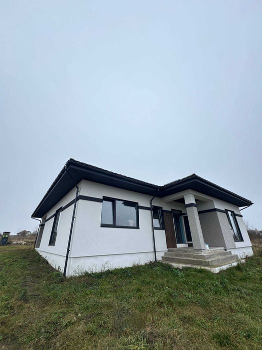 ТЕРМІНОВО продам новий будинок на Дубово !