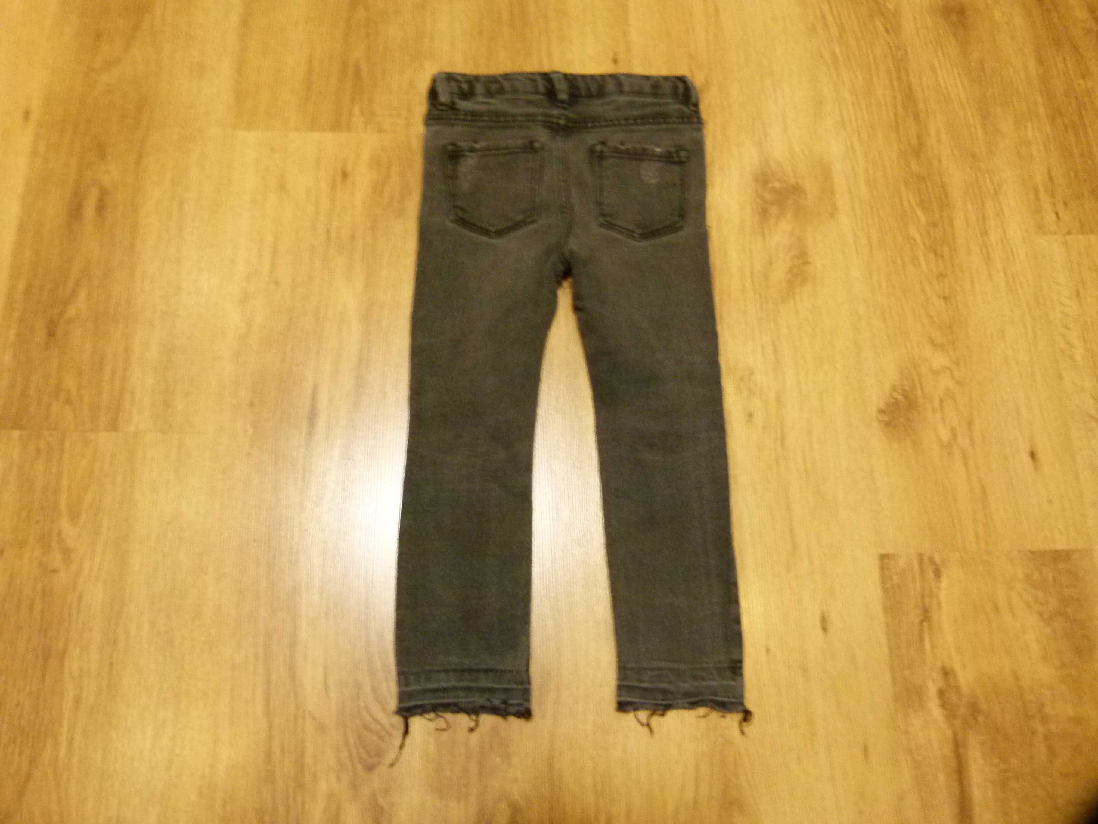 rozm 110 Zara spodnie jeans szare z dziurami postrzępione