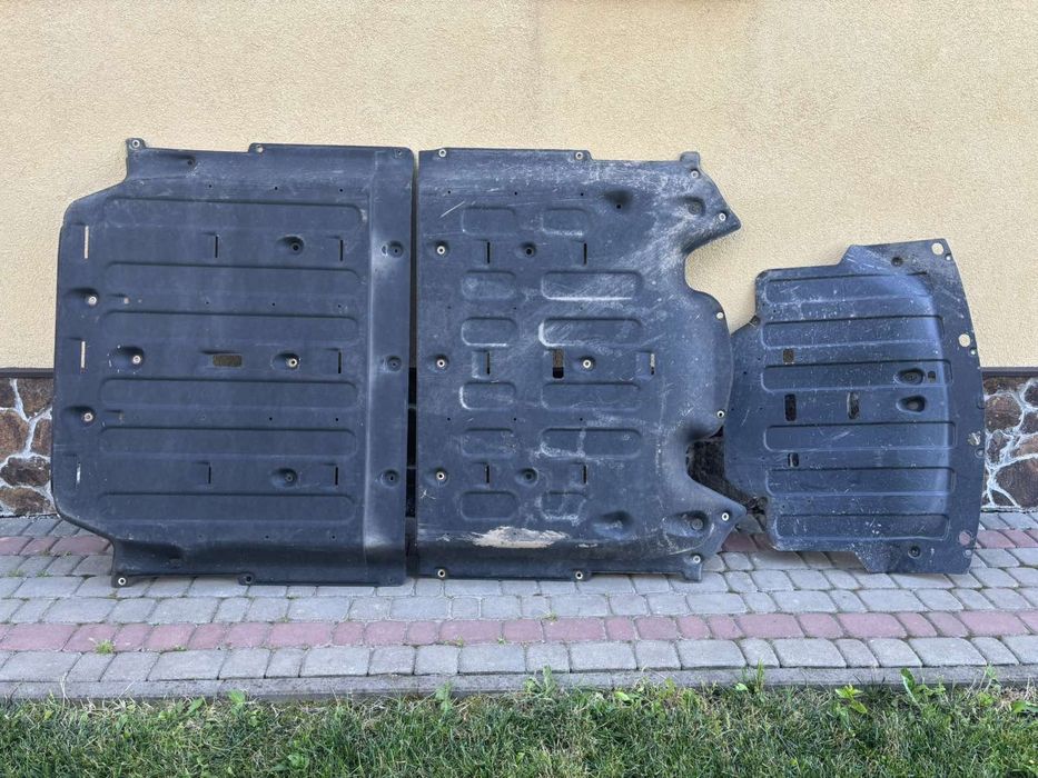 Захист дна батареї двигуна Kia Soul EV защита днища батареи мотора