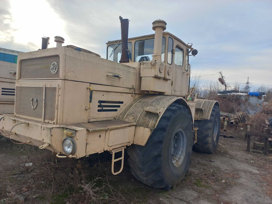 Трактор К-701 "Кировец"