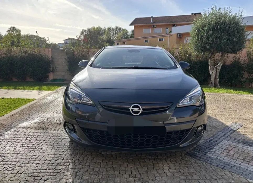 Opel Astra GTC