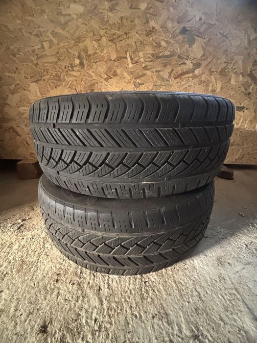 Dwie opony zimowe Fortuna 235/55/19