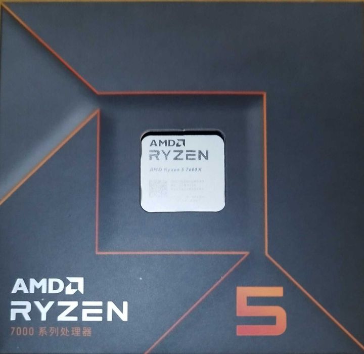 Процесор AMD Ryzen 5 7600X новий.