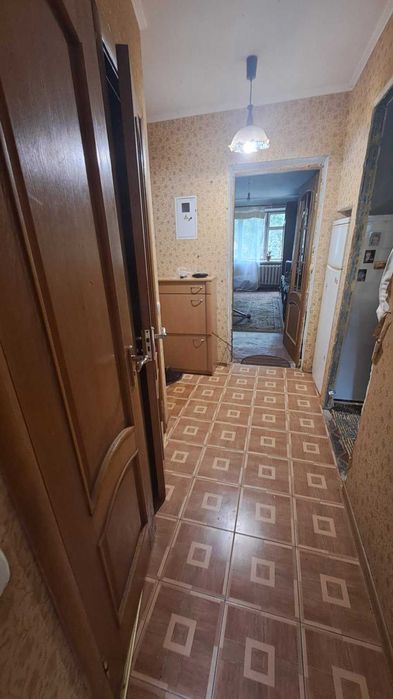 3К Хороший стан, середній поверх!  Виставка!