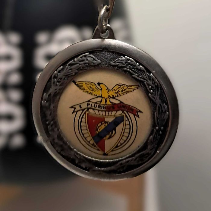 Porta-chaves metálico Sport Lisboa e Benfica – emblema clássico