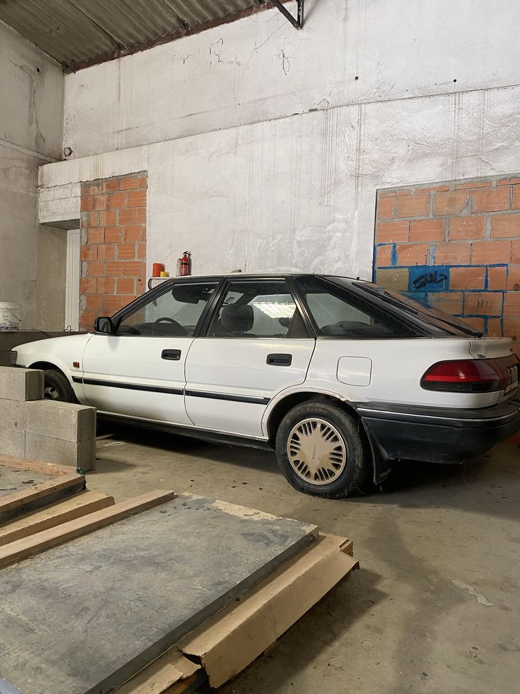 Toyoya gl corolla liftback 1987