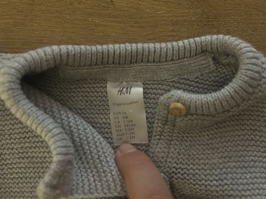 Sweterek H&M szary - rozmiar 56