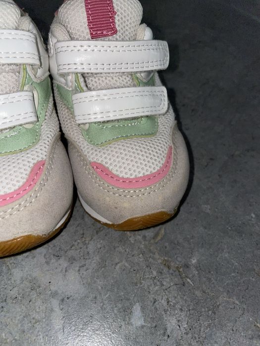 Кросівки дитячі primark 22 розміру (13,5-14см устілка)