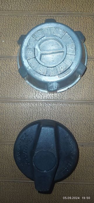 Кришка бака Ваз кодована,не Китай.