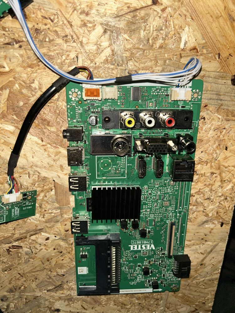 Placa principal  TV Vestel 17MB186TC