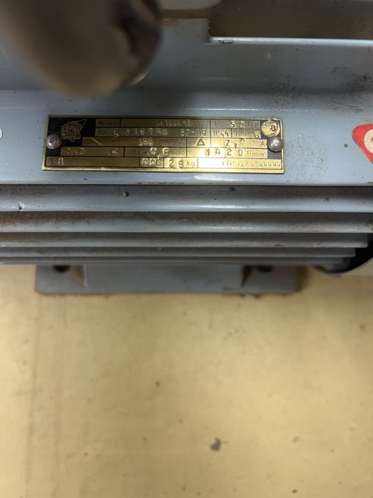 Silnik elektryczny do piły tarczowej