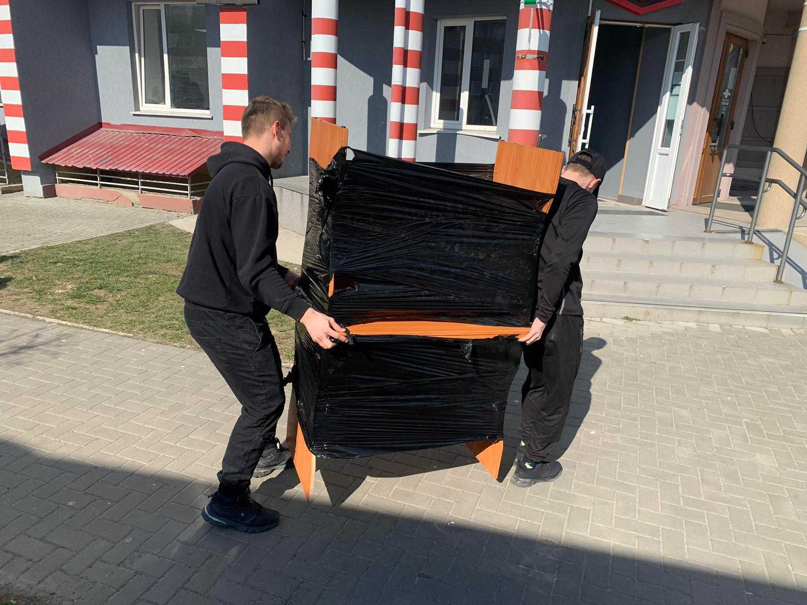 Услуги грузчиков послуги вантажників земляные работы