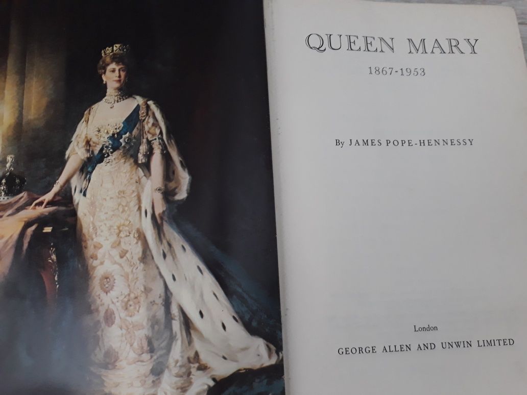 Queen Mary 1867 - 1953, książka w języku angielskim