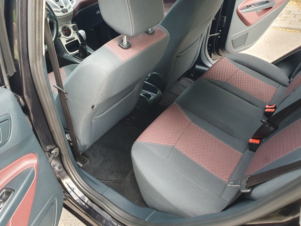 /Fiesta/PlatinumX/1.6/120KM/Keyless Go/Klima/Alu 17/Super Stan/