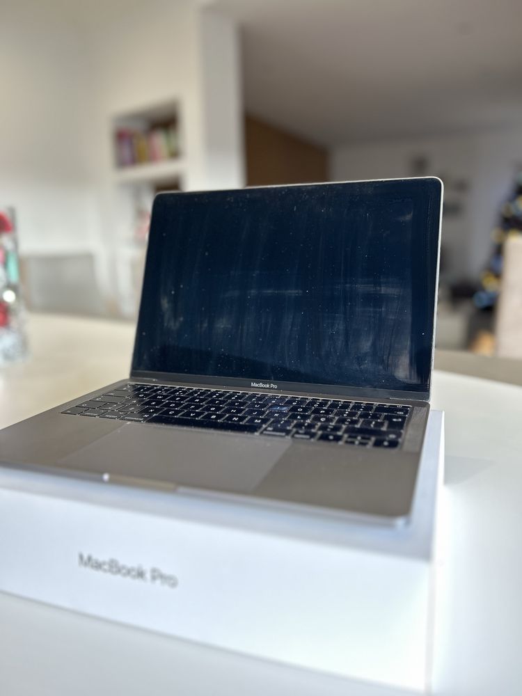 Macbook Pro (13, 2017)
