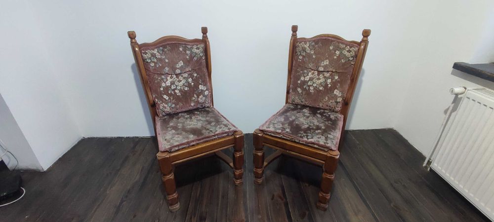 Krzesła krzesło dębowe 6 sztuk w dobrym stanie pomorskie