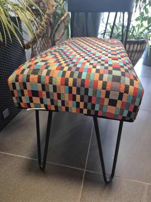 Tapicerowana ławka pufa industrialna (bench4home)