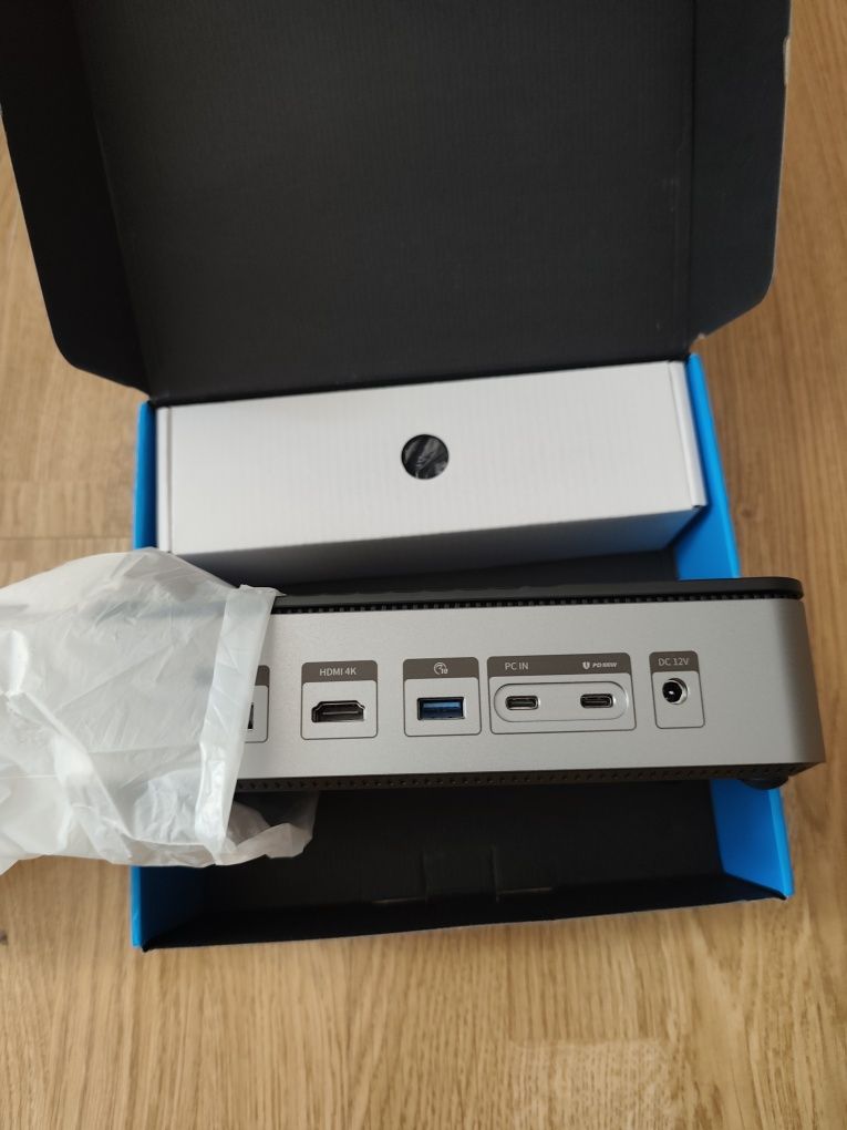 Stacja dokująca Orico 2,5" i 3,5" SATA oraz M.2 NVMe/NGFF