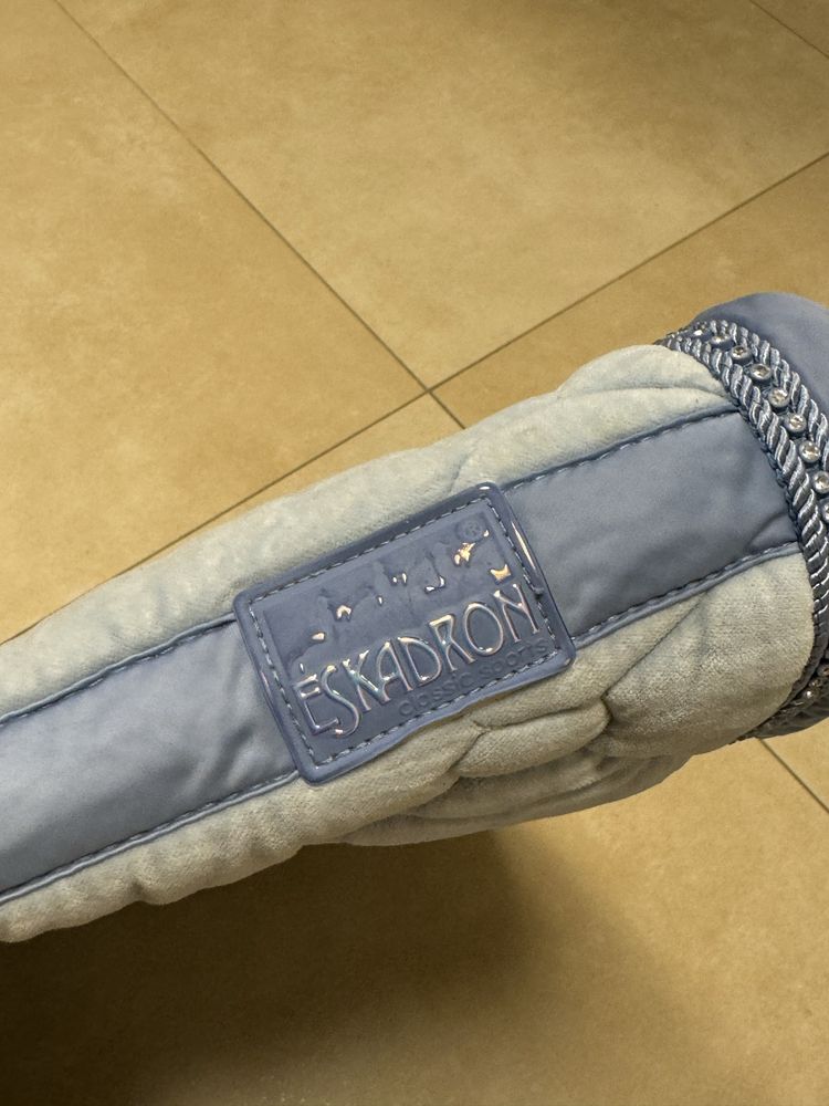 eskadron essence dove blue
